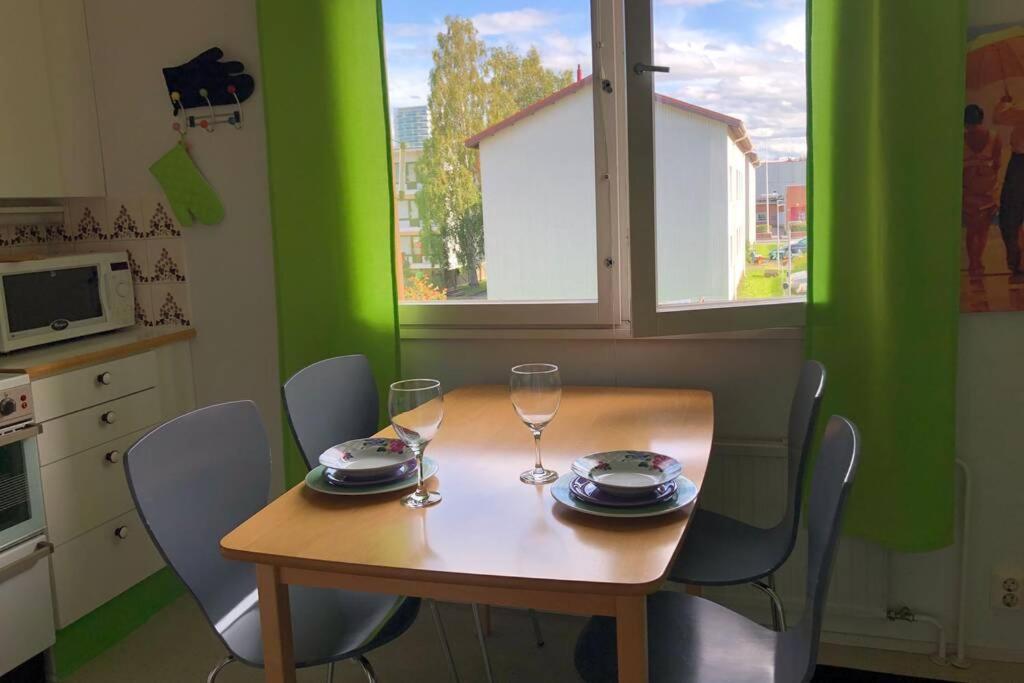 Apartamento Vaerikaes Puutalokaksio 1-6 Hloelle, Ilm Parkit Oulu Exterior foto
